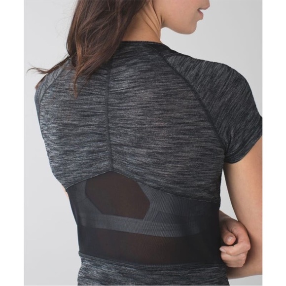 LULULEMON Mesh With Me Short Sleeve T-Shirt - Heathered Black / Black - Picture 6 of 10